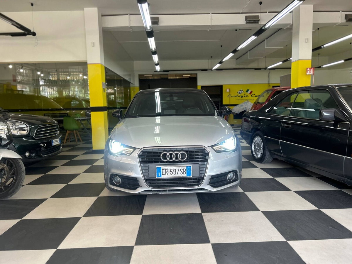 Audi A1 1.6 TDI 105 CV S line edition plus (2)