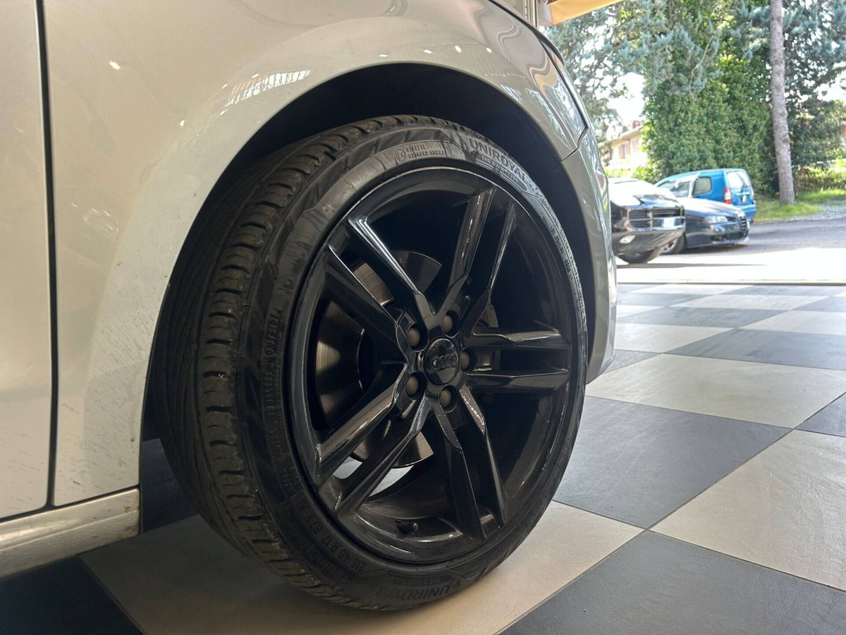 Audi A1 1.6 TDI 105 CV S line edition plus (20)
