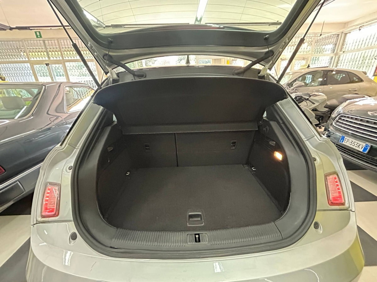 Audi A1 1.6 TDI 105 CV S line edition plus (7)