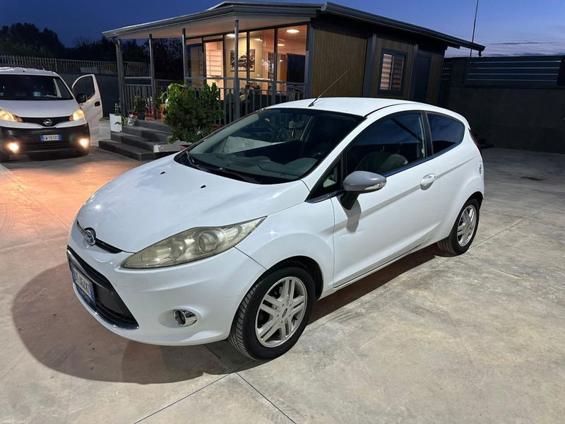 Ford Fiesta 1.4 TDCi 68CV 3 porte Titanium