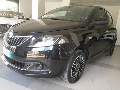 Lancia Ypsilon 1.0 FireFly 5 porte S&S Hybrid Gold Plus usata