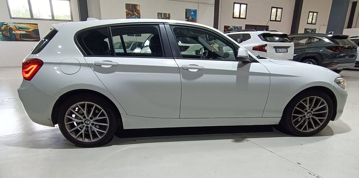 BMW Serie 1 116d 2.0 116CV cat 5 porte Attiva DPF (5)