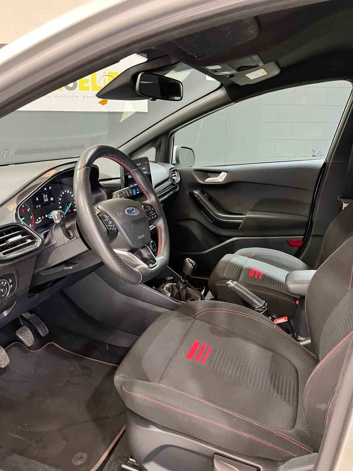Ford Fiesta 1.0 Ecoboost Hybrid 125 CV DCT 5 porte ST-Line (15)