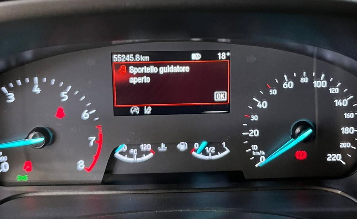 Ford Fiesta 1.0 Ecoboost Hybrid 125 CV DCT 5 porte ST-Line (18)