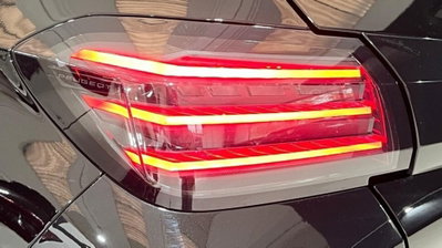 Peugeot 208 PureTech 100 Stop&Start 5 porte GT (14)