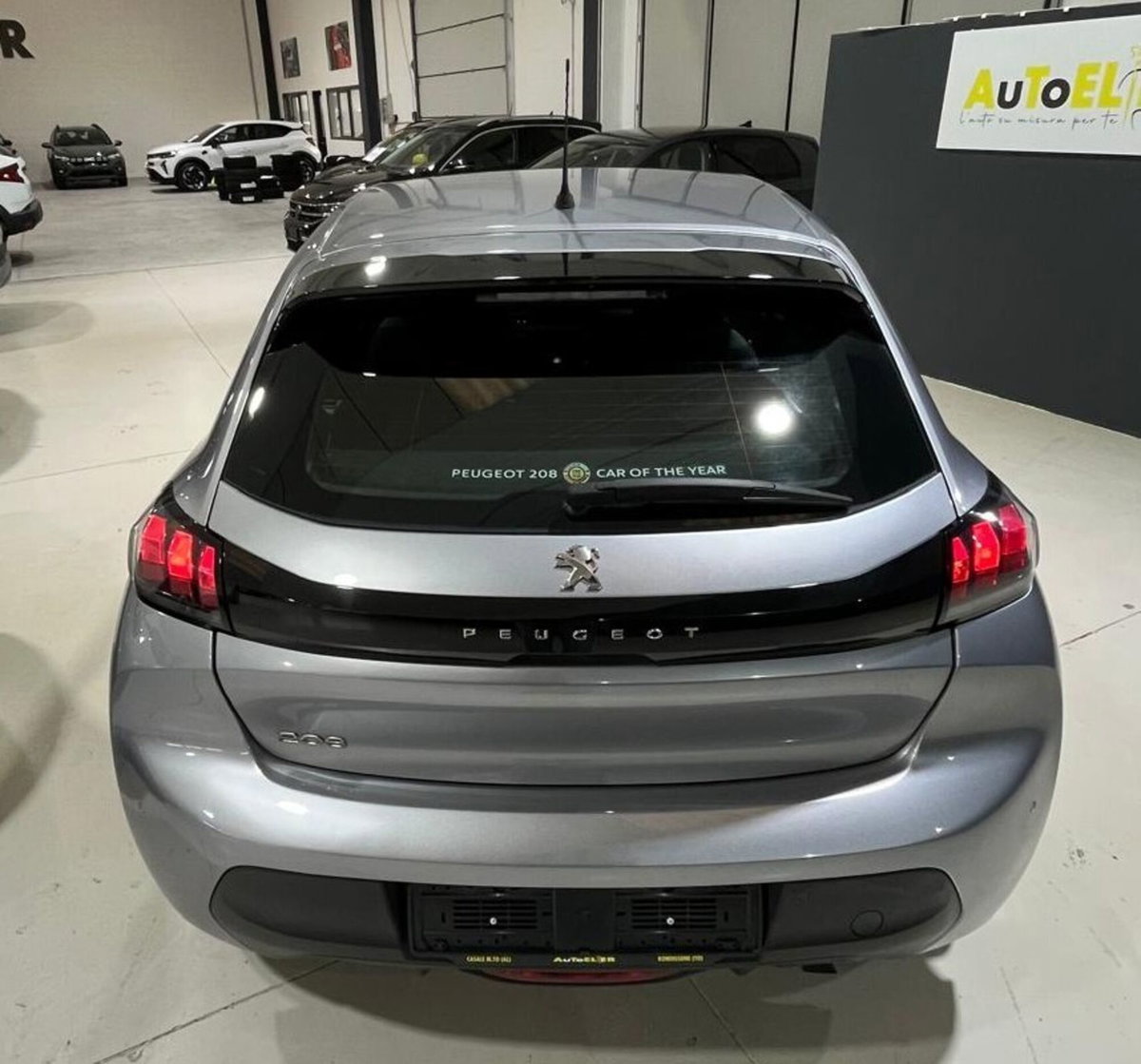Peugeot 208 PureTech 75 Stop&Start 5 porte Active Pack (9)
