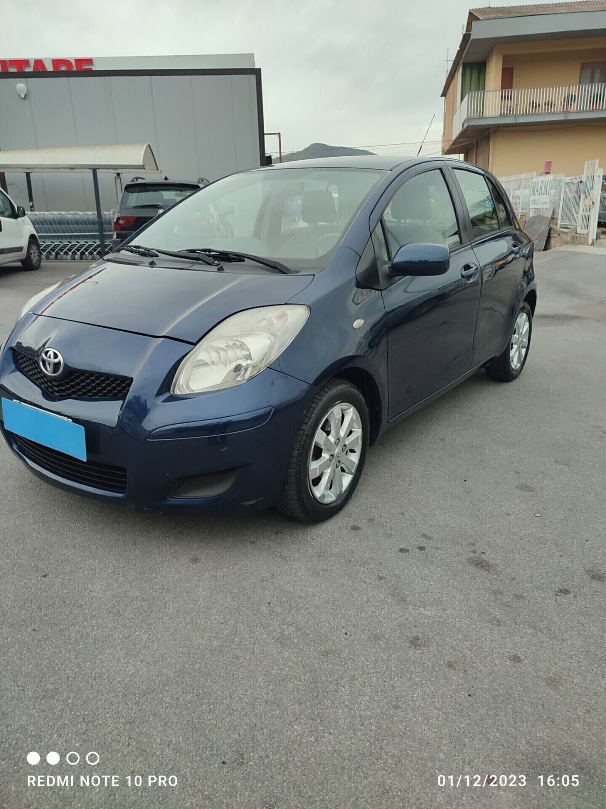 Toyota Yaris 1.D-4D 5 porte (2)