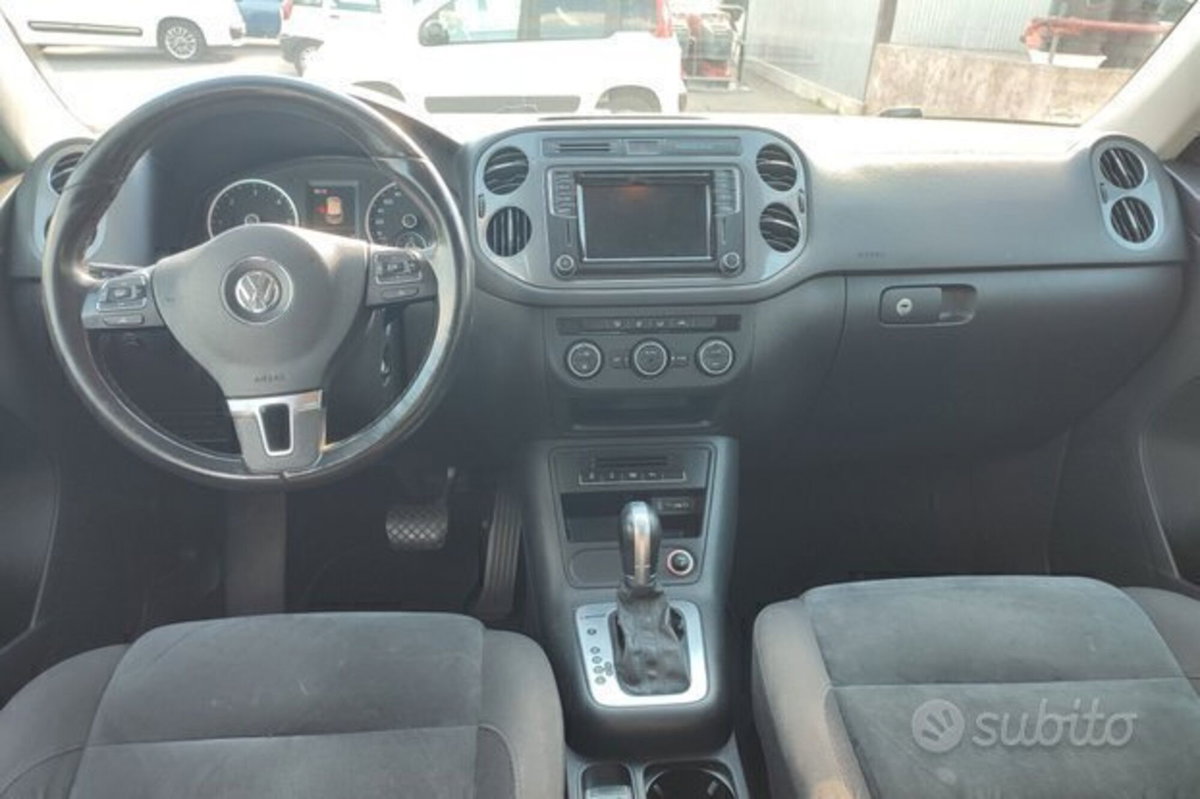 Volkswagen Tiguan 2.0 TDI 150CV 4MOTION DSG Sport & Style BMT (9)