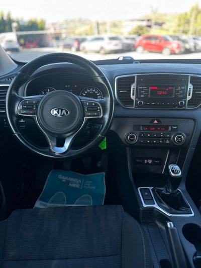 Kia Sportage 1.6 CRDI 115 CV 2WD Business Class (4)