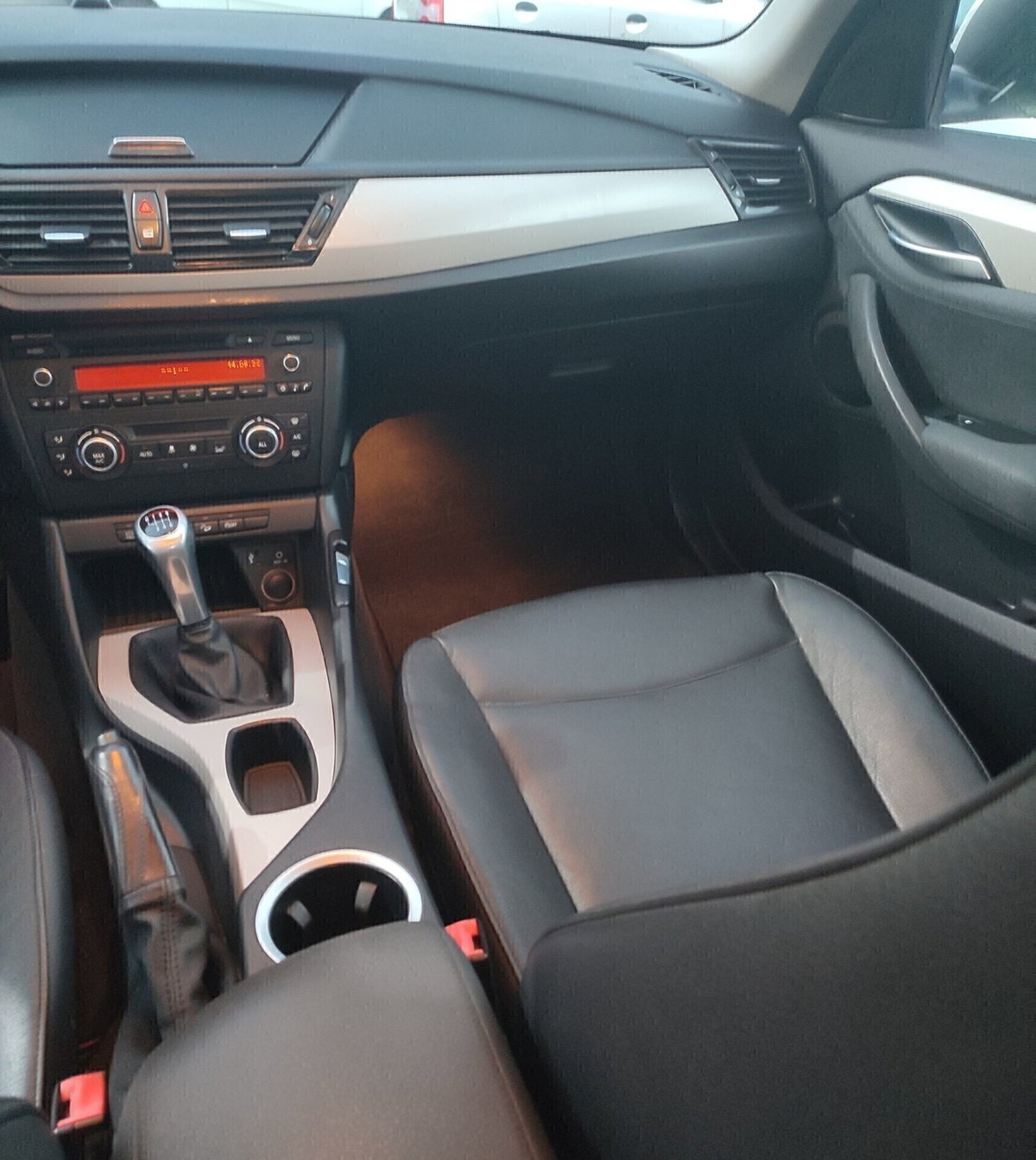 BMW X1 xDrive18d (9)