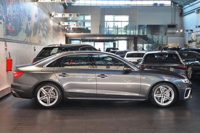 Audi A4 35 2.0 tdi mhev S line edition 163cv s-tronic usata