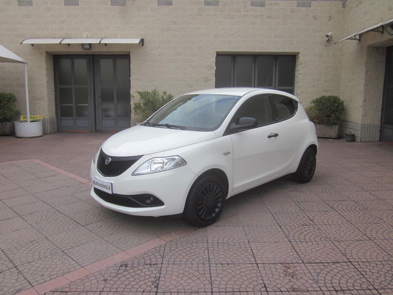Lancia Ypsilon 1.2 69 CV 5 porte Elefantino Blu