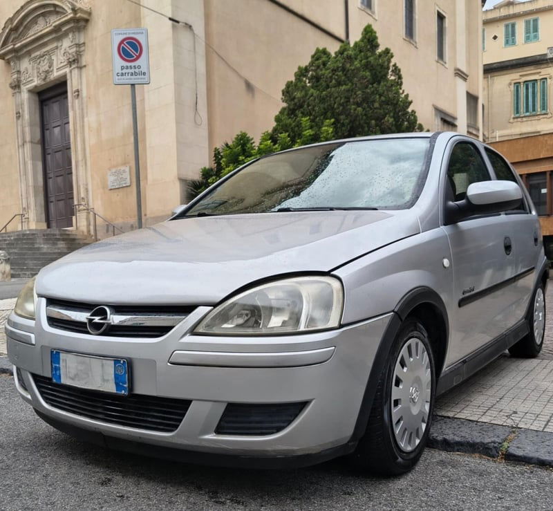 Opel Corsa 1.2i 16V cat 5 porte 'Njoy