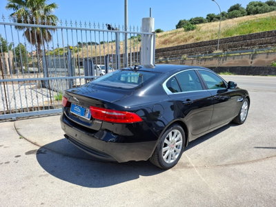 Jaguar XE 2.0 D Turbo 180CV aut. Prestige (3)