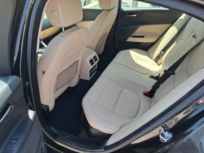 Jaguar XE 2.0 D Turbo 180CV aut. Prestige (6)