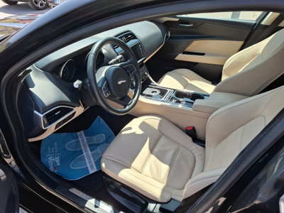 Jaguar XE 2.0 D Turbo 180CV aut. Prestige (7)