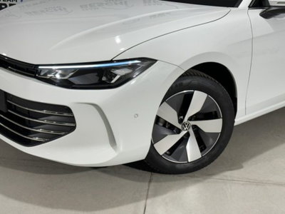 Volkswagen Passat 1.5 etsi act Business 150cv dsg (17)