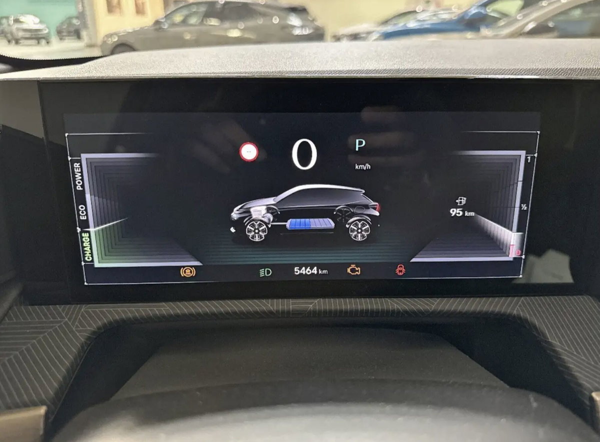 Lancia Ypsilon 51kWh LX (9)