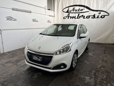 Peugeot 208 100 5 porte Allure usata
