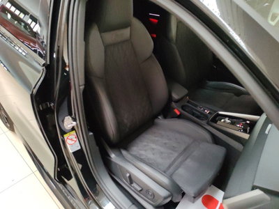 Audi A3 Sedan 40 TFSI quattro S tronic S line edition (5)