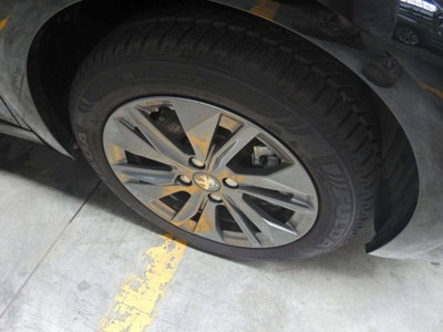 Peugeot 208 50 kWh Allure (13)