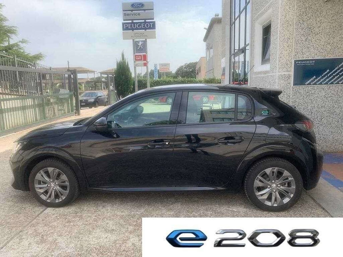 Peugeot 208 50 kWh Allure (9)