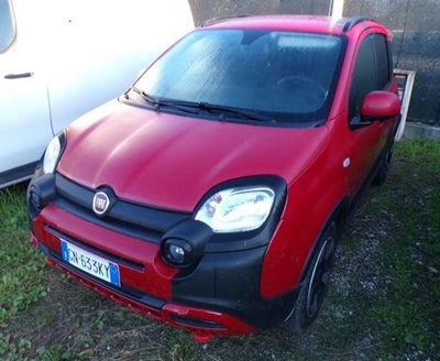 Fiat Panda Cross 1.0 firefly hybrid Cross s&s 70cv 5p.ti usata