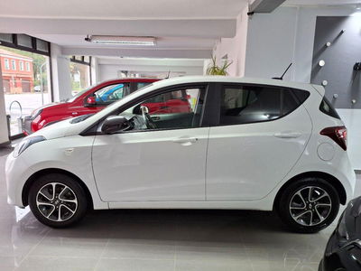 Hyundai i10 1.0 MPI AT Tech usata