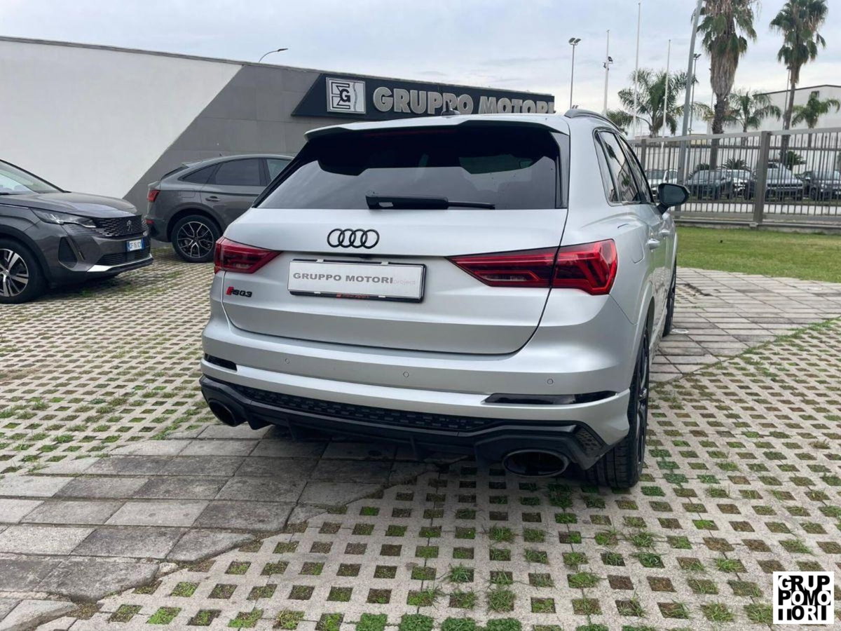 Audi RS Q3 2.5 quattro s-tronic (11)