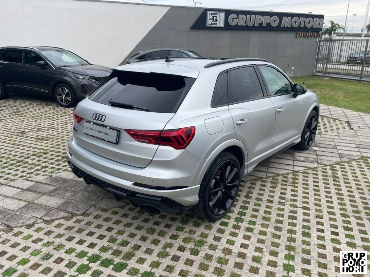 Audi RS Q3 2.5 quattro s-tronic (12)