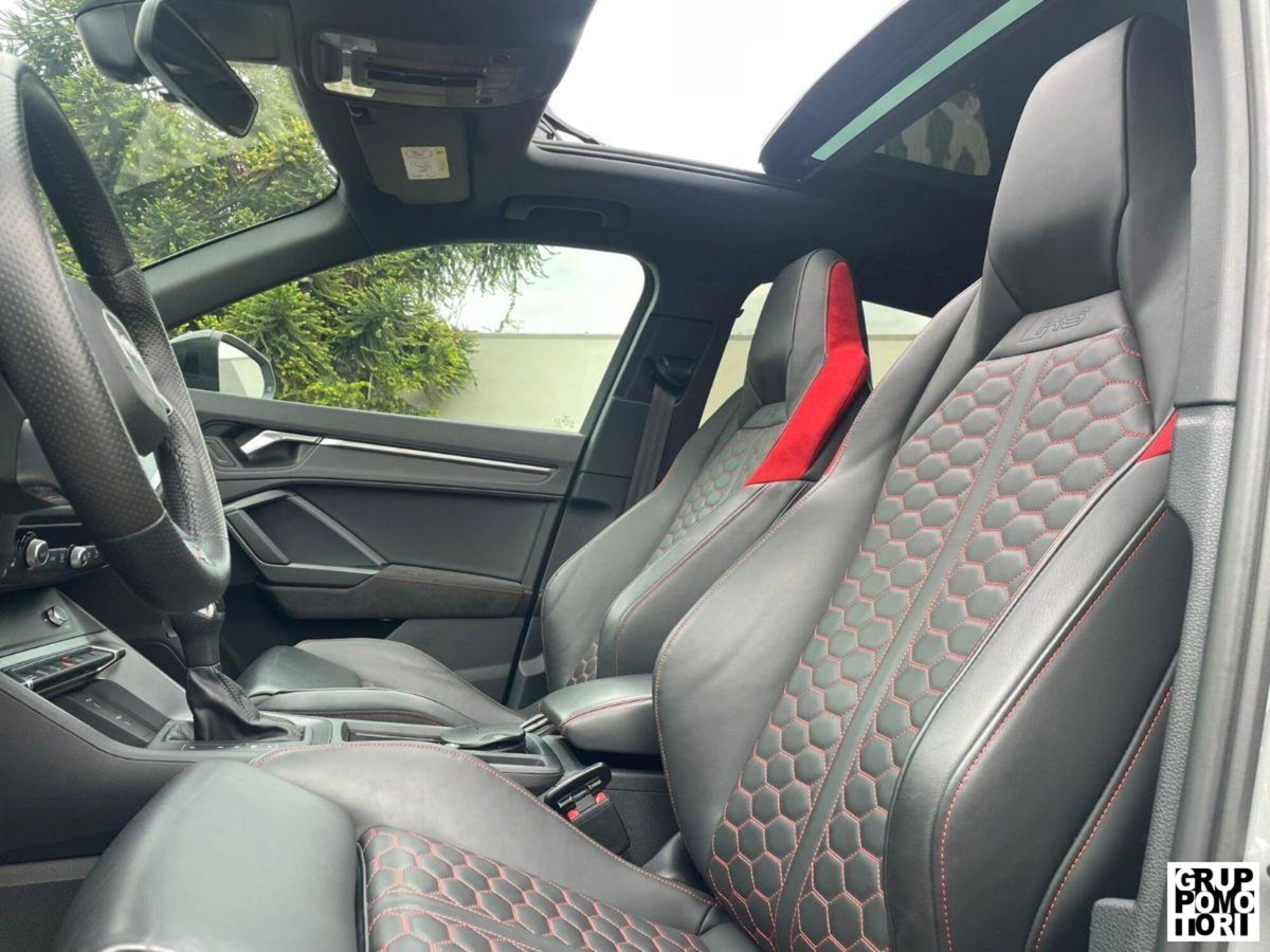 Audi RS Q3 2.5 quattro s-tronic (14)