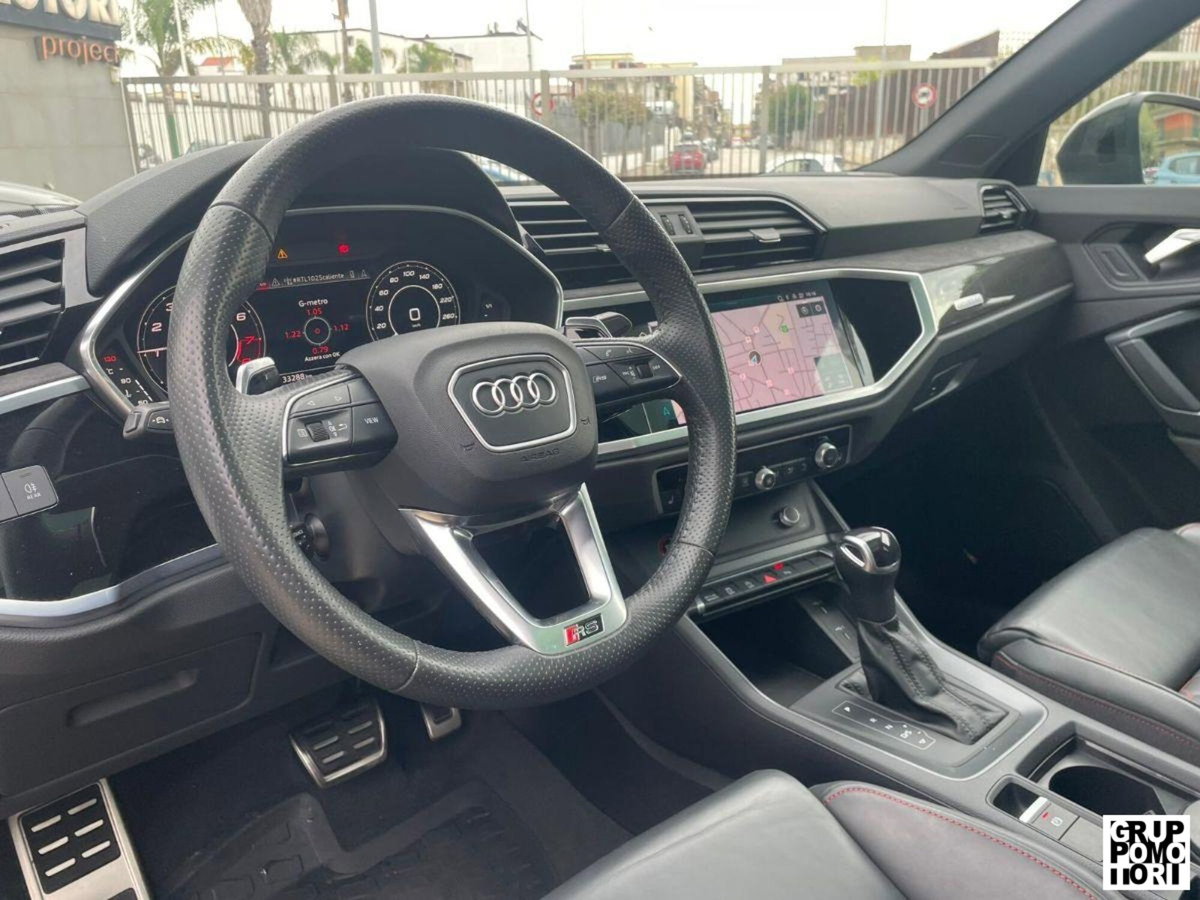 Audi RS Q3 2.5 quattro s-tronic (16)