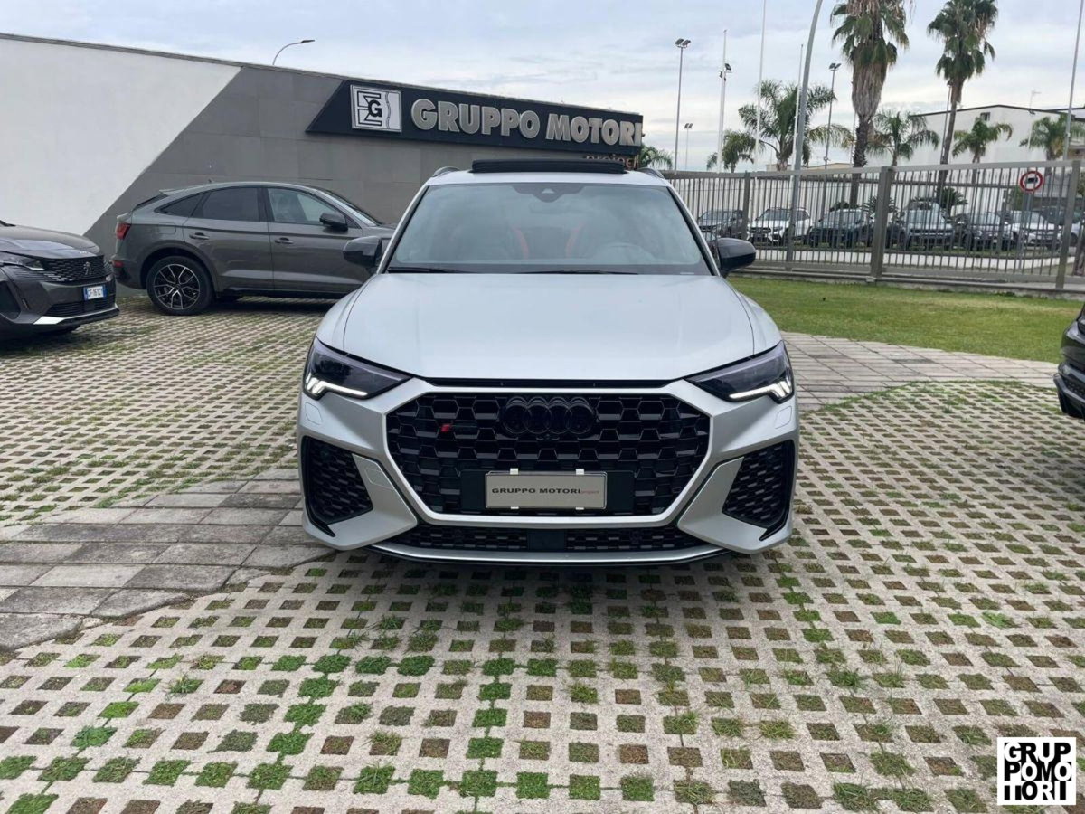 Audi RS Q3 2.5 quattro s-tronic (6)