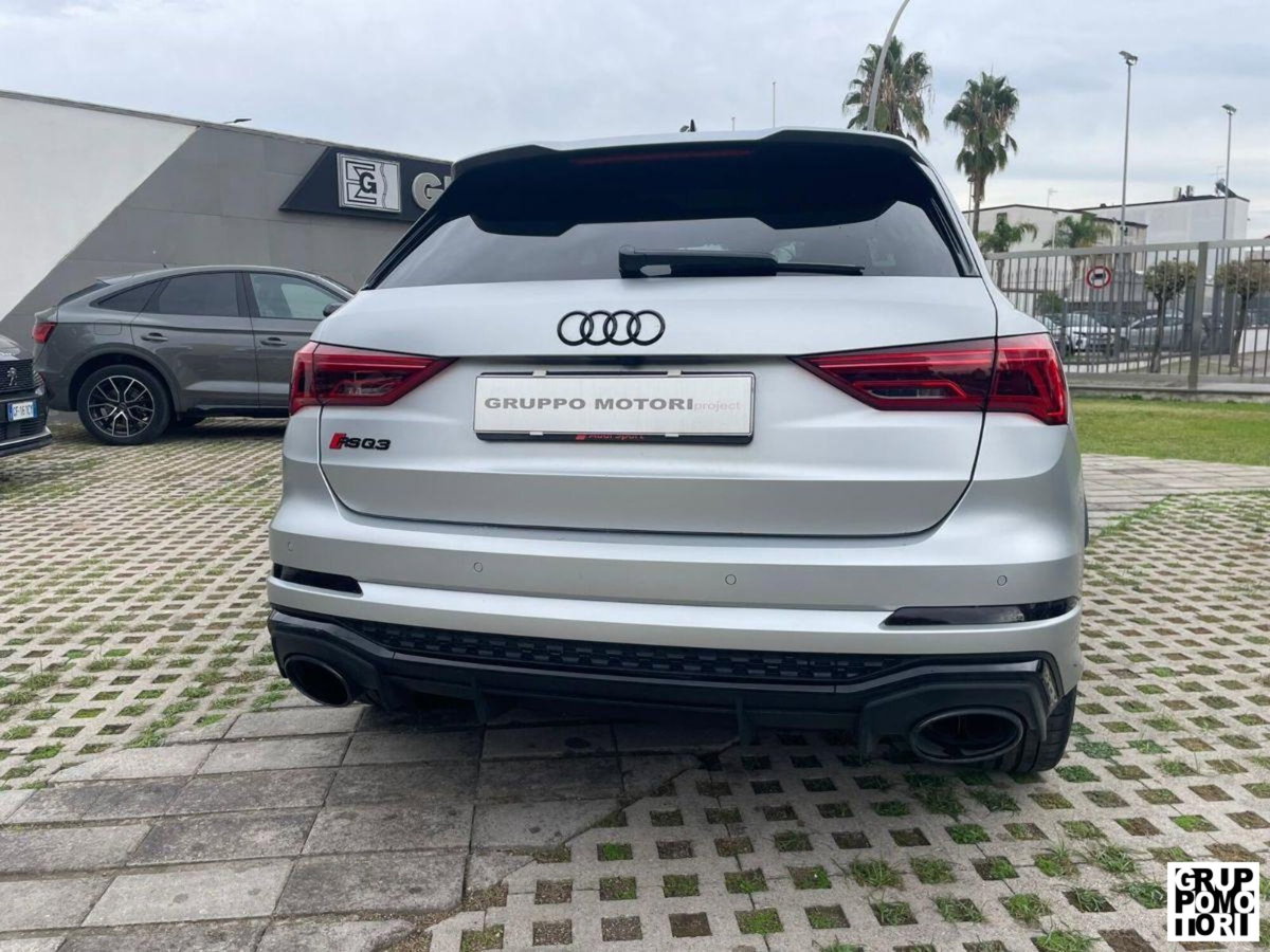 Audi RS Q3 2.5 quattro s-tronic (9)