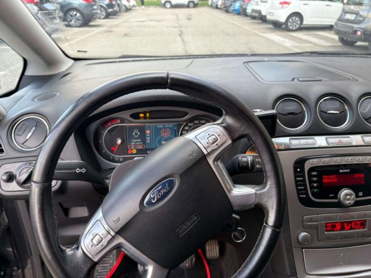 Ford S-Max 1.8 TDCi 125CV Titanium (10)