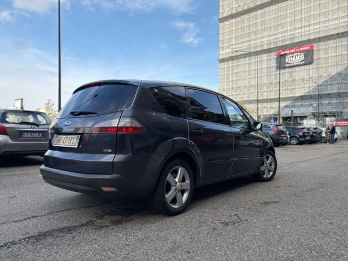 Ford S-Max 1.8 TDCi 125CV Titanium (4)