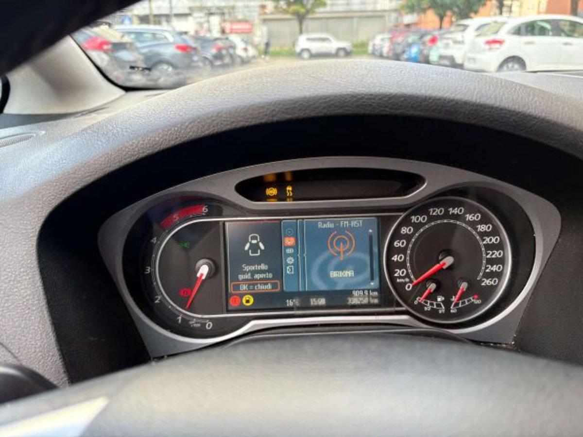Ford S-Max 1.8 TDCi 125CV Titanium (9)