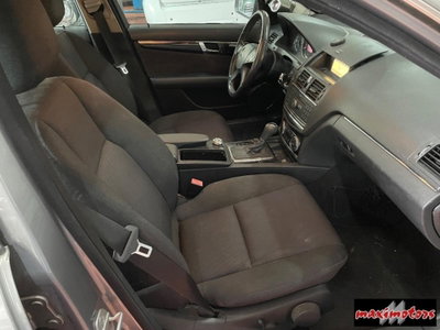 Mercedes-Benz Classe C Station Wagon 220 CDI Elegance (7)