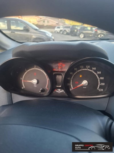 Ford Fiesta 1.4 TDCi 68CV 5 porte Titanium (11)