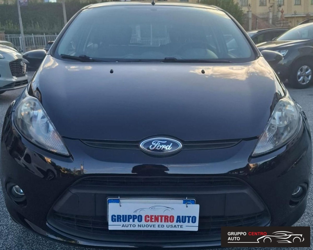 Ford Fiesta 1.4 TDCi 68CV 5 porte Titanium (4)