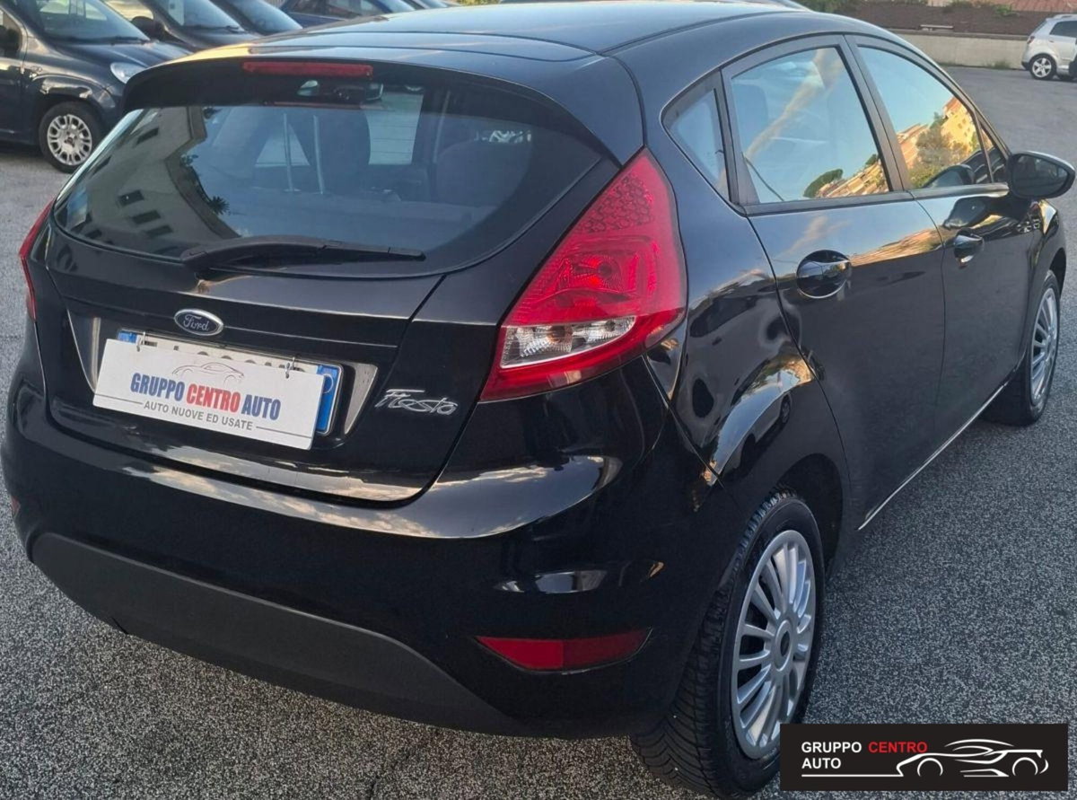Ford Fiesta 1.4 TDCi 68CV 5 porte Titanium (6)