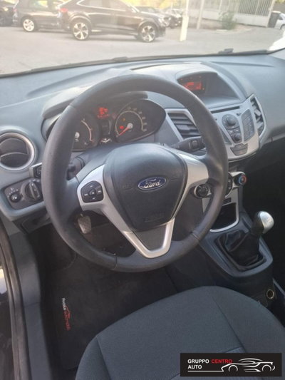 Ford Fiesta 1.4 TDCi 68CV 5 porte Titanium (7)