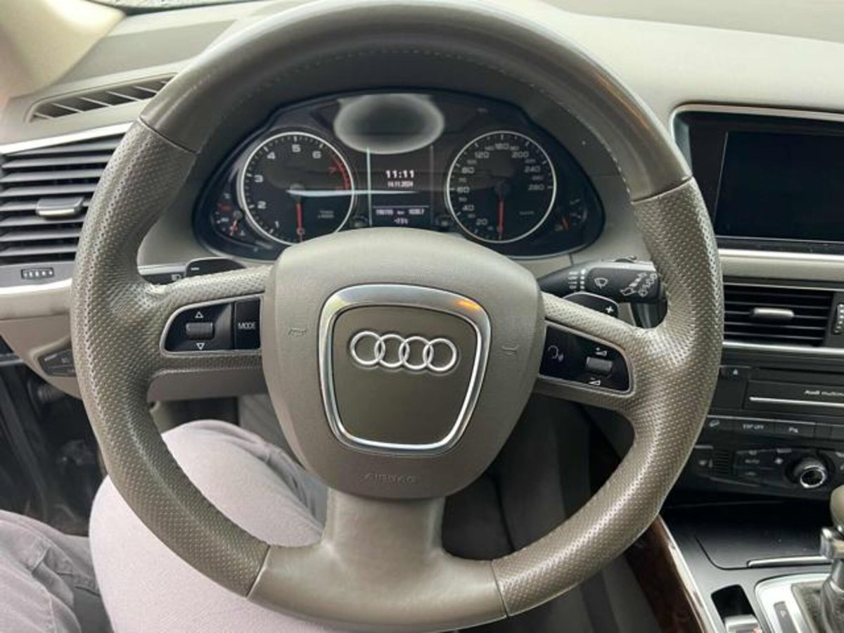 Audi Q5 2.0 TFSI 211 CV quattro S tronic (8)