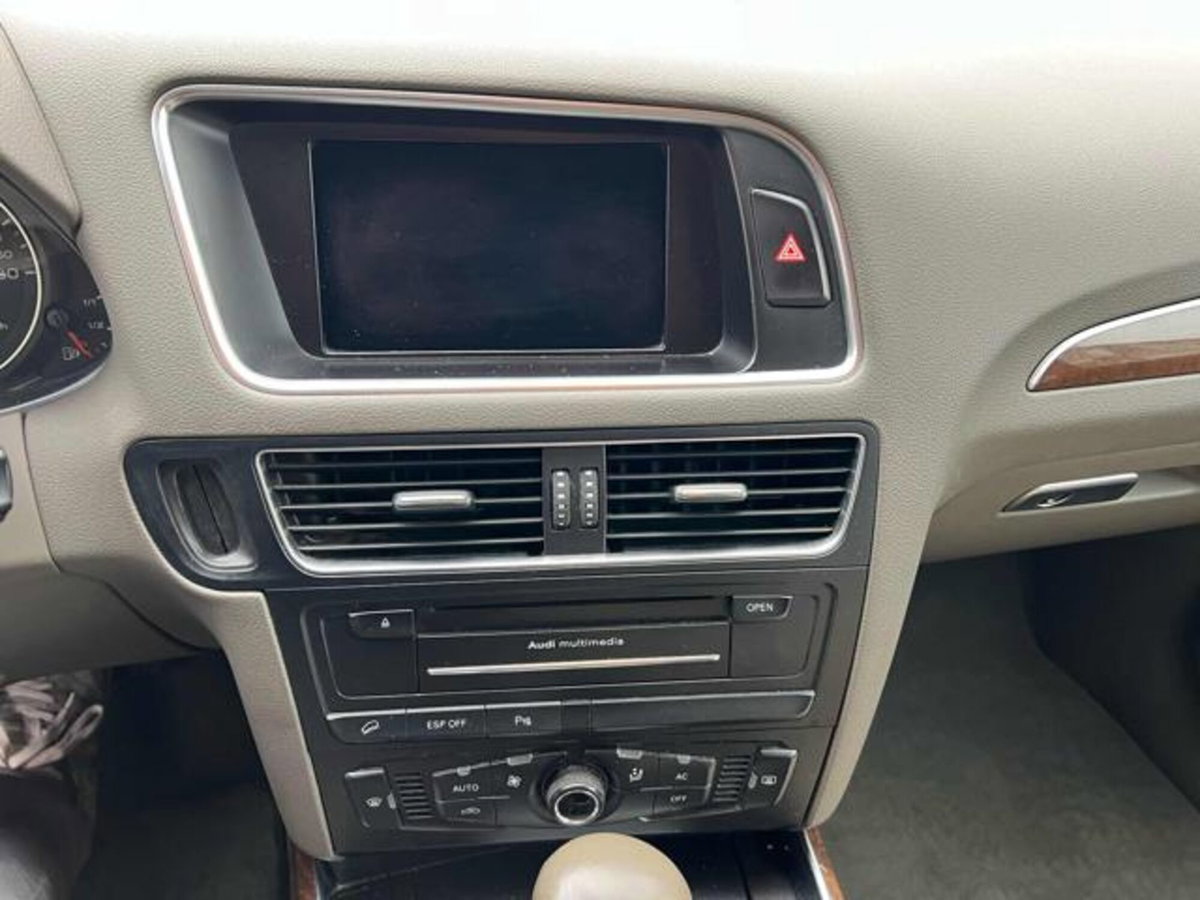 Audi Q5 2.0 TFSI 211 CV quattro S tronic (9)