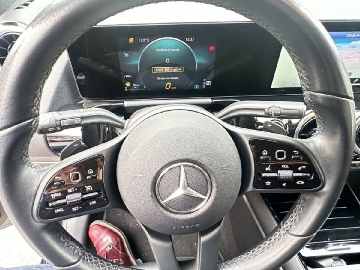 Mercedes-Benz Classe B 180 d Automatic Premium (10)