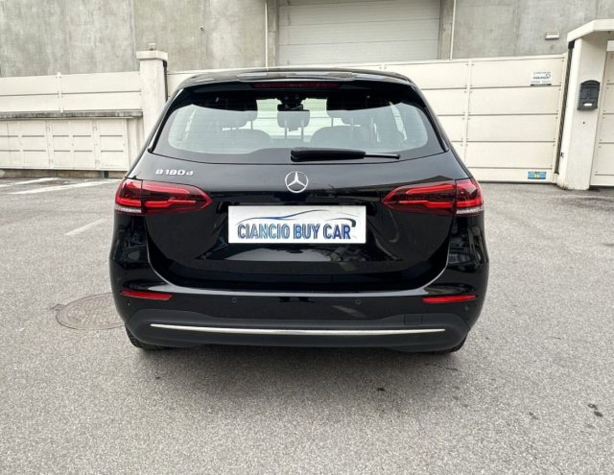 Mercedes-Benz Classe B 180 d Automatic Premium (3)