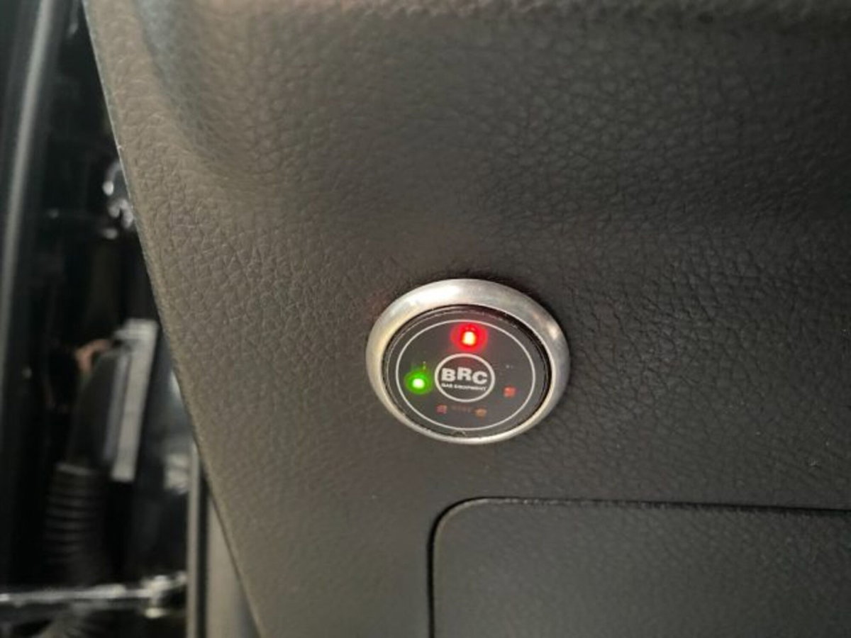 Kia Picanto 1.0 12V EcoGPL 5 porte Active (15)