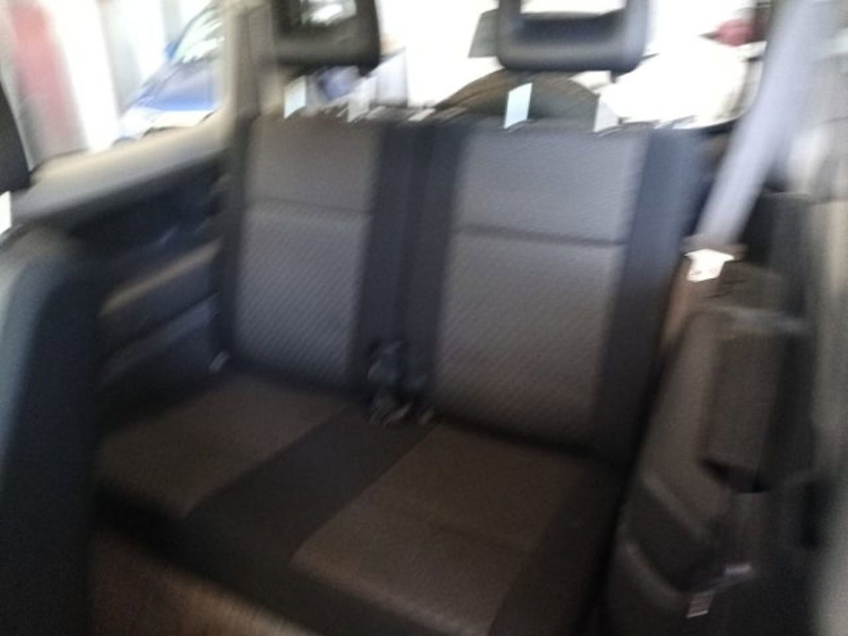Suzuki Jimny 1.3i 16V cat 4WD JLX (9)