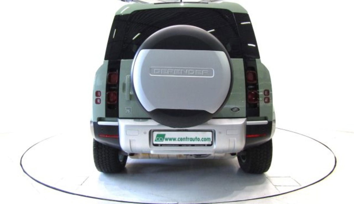 Land Rover Defender 110 2.0 Si4 PHEV 404 CV AWD Auto 75th Limited Edit. (4)