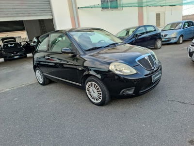 Lancia Ypsilon 1.3 MJT 75 CV New Oro usata